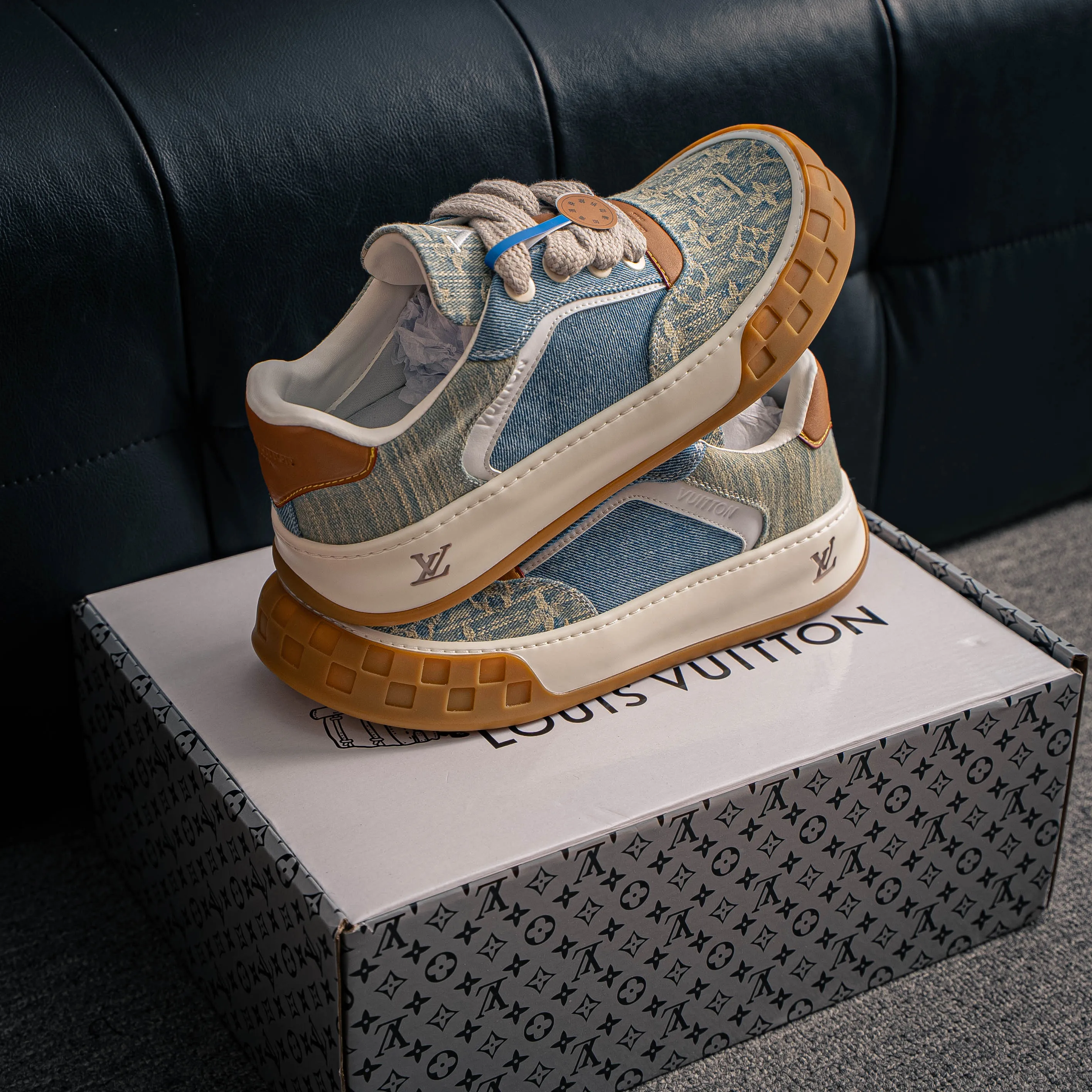 # LV LOUIS VUITTON Tilted Low Sneakers Series Low-Top Retro Versatile Skate Shoes 2026 Skate Shoes Shoes
